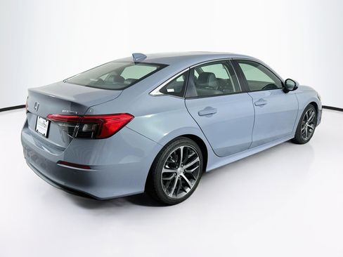 Used 2024 Honda Civic Touring image 9
