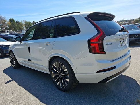 New 2026 Volvo XC90 T8 Ultra w/ Protection Package AWD/4WD image 3