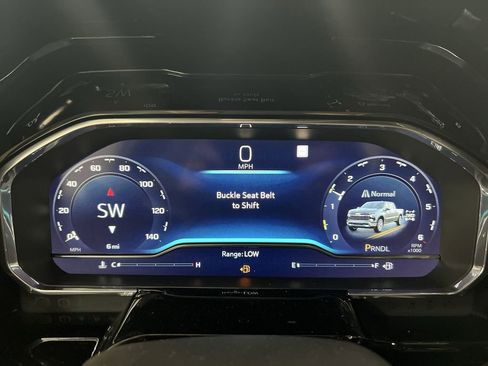 Used 2022 Chevrolet Silverado 1500 LT AWD/4WD image 11