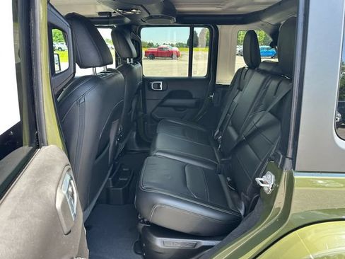 Used 2023 Jeep Wrangler Unlimited Sahara w/ Cold Weather Group AWD/4WD image 10