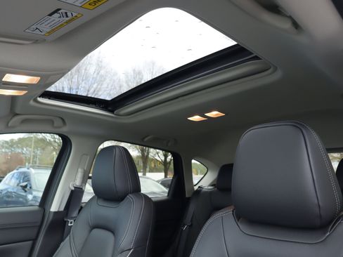 New 2025 MAZDA CX-5 AWD 2.5 S w/ Preferred Package image 7