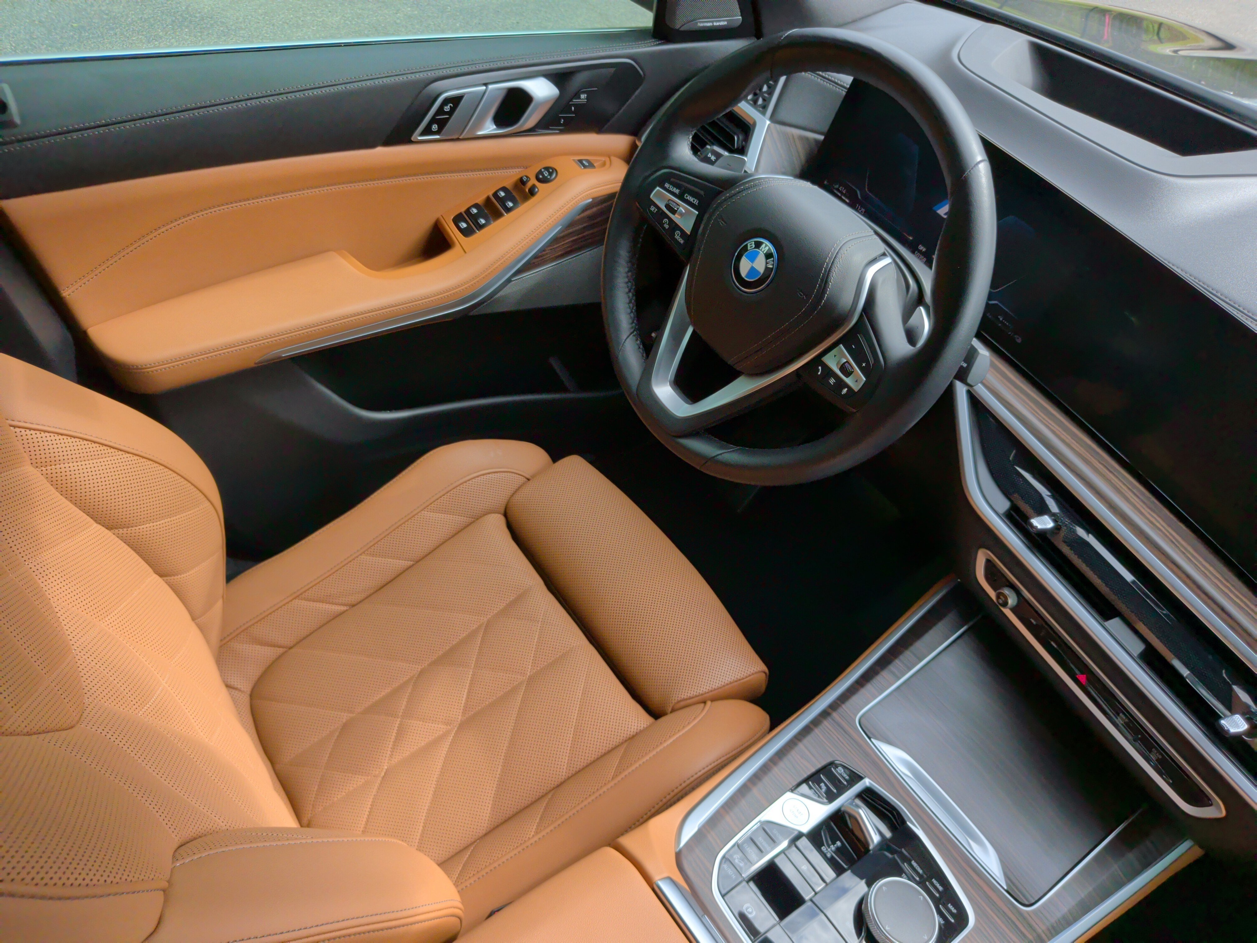 Used 2024 BMW X5 xDrive50e w/ Premium Package AWD/4WD image 35