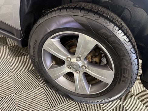 Used 2016 Jeep Compass High Altitude AWD/4WD image 10