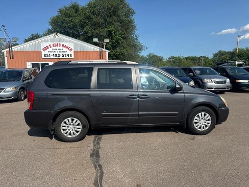 Used 2014 Kia Sedona LX FWD image 4