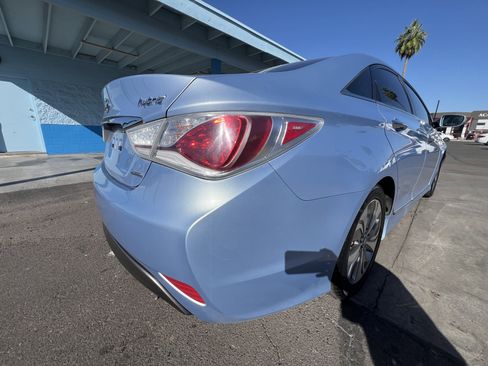 Used 2015 Hyundai Sonata Limited w/ Option Group 02 image 3