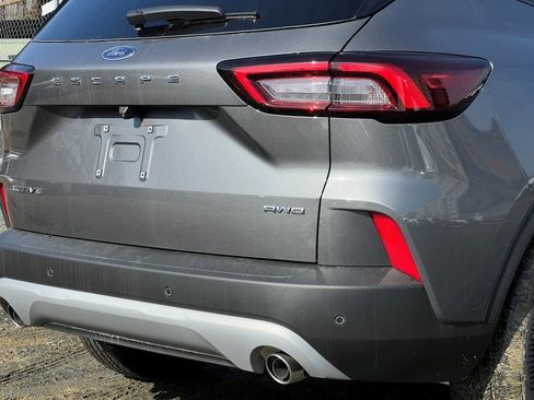 New 2026 Ford Escape Active w/ Active Premium Tech Pack image 5