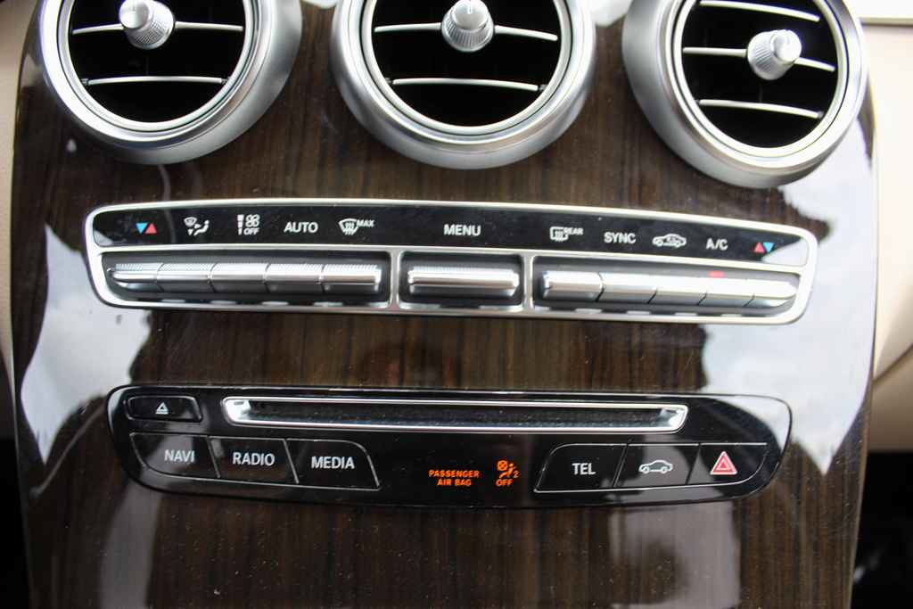 Used 2016 Mercedes-Benz GLC 300 4MATIC image 23