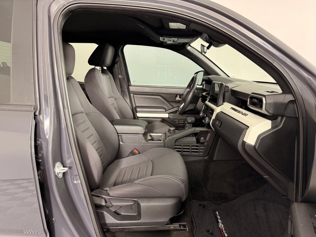Used 2024 Toyota Tacoma TRD Off-Road AWD/4WD image 15