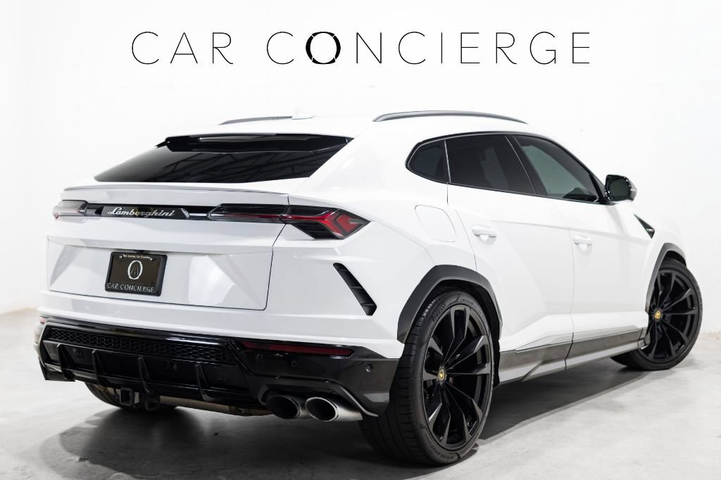 Used 2020 Lamborghini Urus AWD/4WD image 5