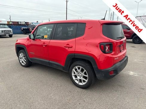 Used 2023 Jeep Renegade Latitude AWD/4WD image 15