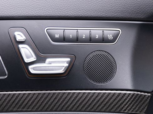 Used 2015 Mercedes-Benz SL 63 AMG w/ Driver Assistance Package image 63