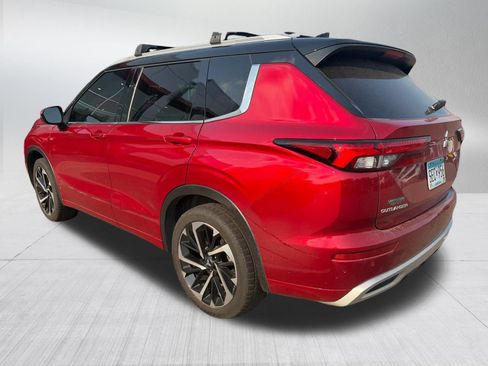 Used 2023 Mitsubishi Outlander SEL AWD/4WD image 4