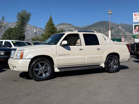 Used 2005 Cadillac Escalade EXT AWD/4WD image 95