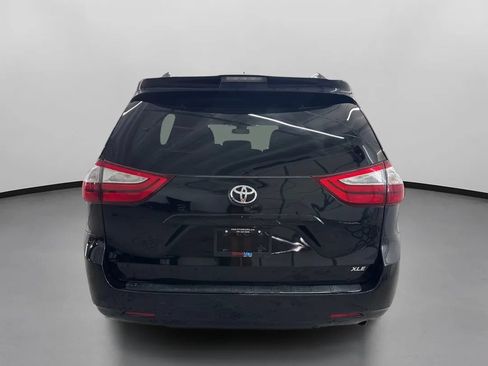 Used 2019 Toyota Sienna XLE FWD image 8