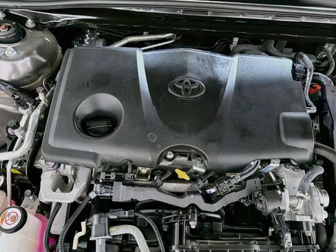 Used 2023 Toyota Camry SE FWD image 29