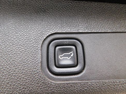 Used 2013 Chevrolet Tahoe LT w/ Luxury Package image 25