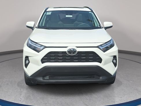 Used 2022 Toyota RAV4 XLE Premium AWD/4WD image 2