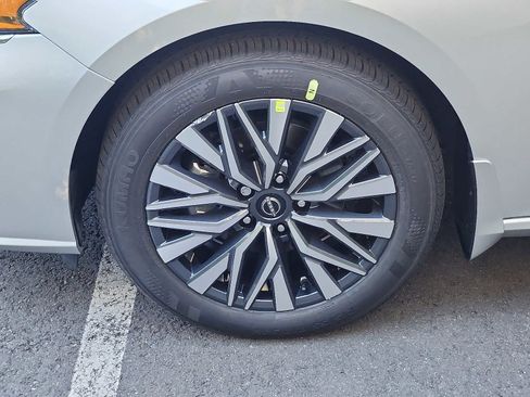 New 2025 Nissan Altima 2.5 SV w/ SV Premium Package image 8