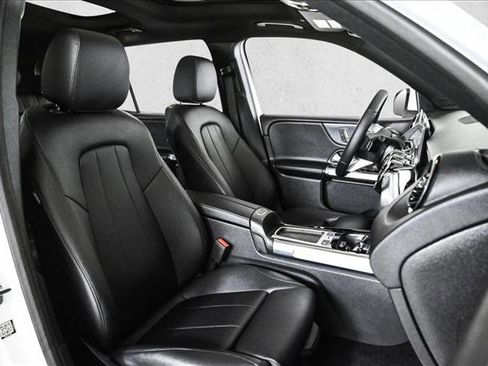 New 2026 Mercedes-Benz GLB 250 4MATIC image 23