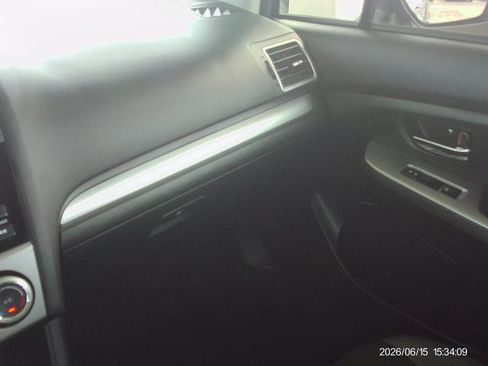 Used 2016 Subaru Crosstrek 2.0i Premium AWD/4WD image 11