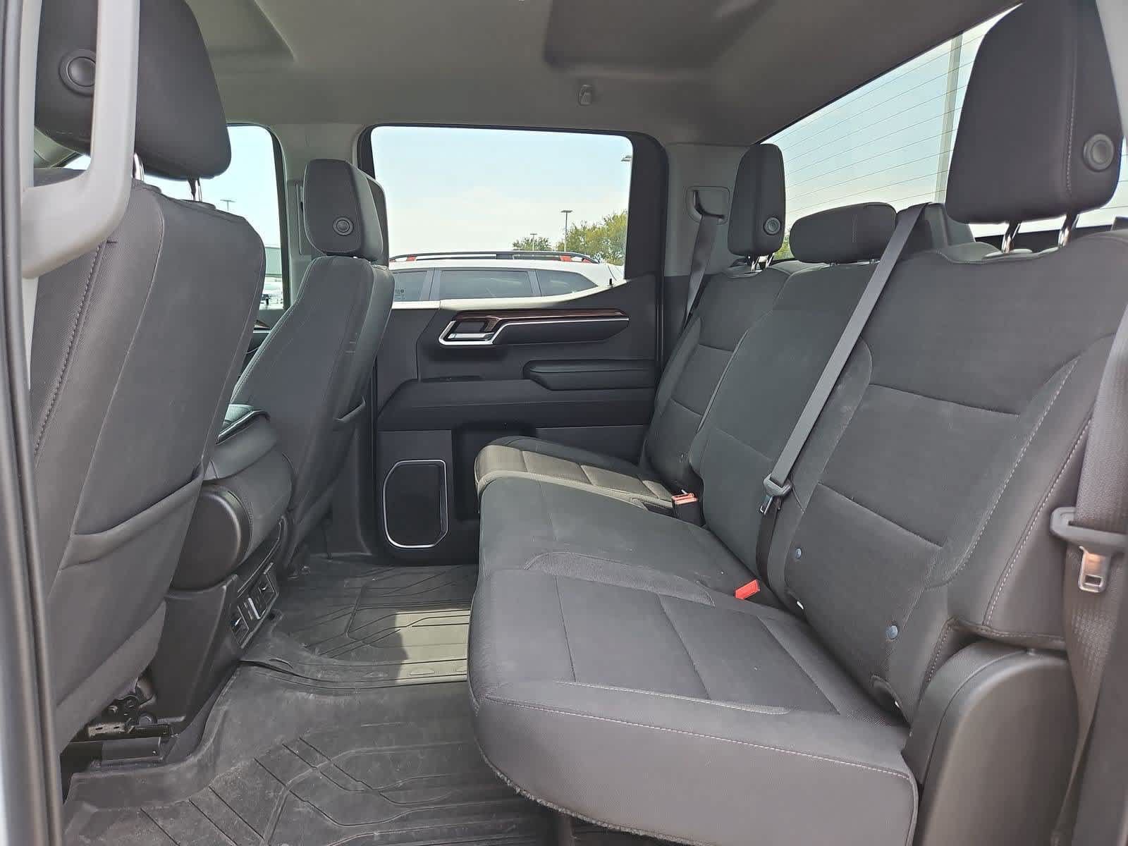 Used 2022 Chevrolet Silverado 1500 LT w/ Protection Package RWD image 18