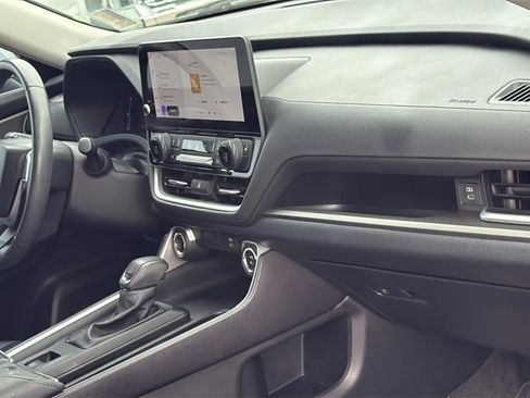 Used 2024 Toyota Grand Highlander XLE image 27