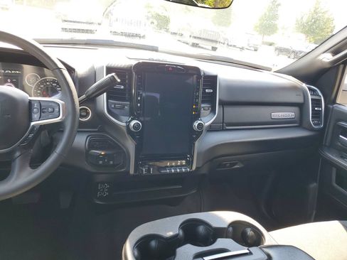 Used 2025 RAM 2500 Big Horn AWD/4WD image 14