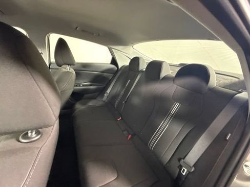Used 2024 Hyundai Elantra SEL FWD image 26