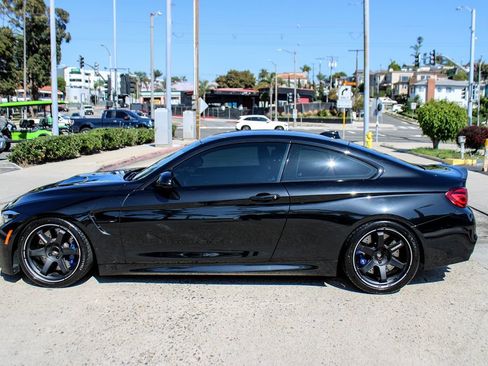 Used 2020 BMW M4 Coupe w/ Competition Package image 2