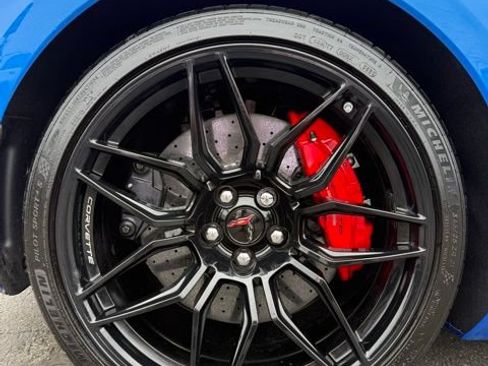 Used 2024 Chevrolet Corvette Z06 w/ Stealth Interior Trim Package RWD image 36