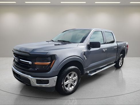 Certified 2025 Ford F150 XLT w/ Equipment Group 301A Standard AWD/4WD image 3