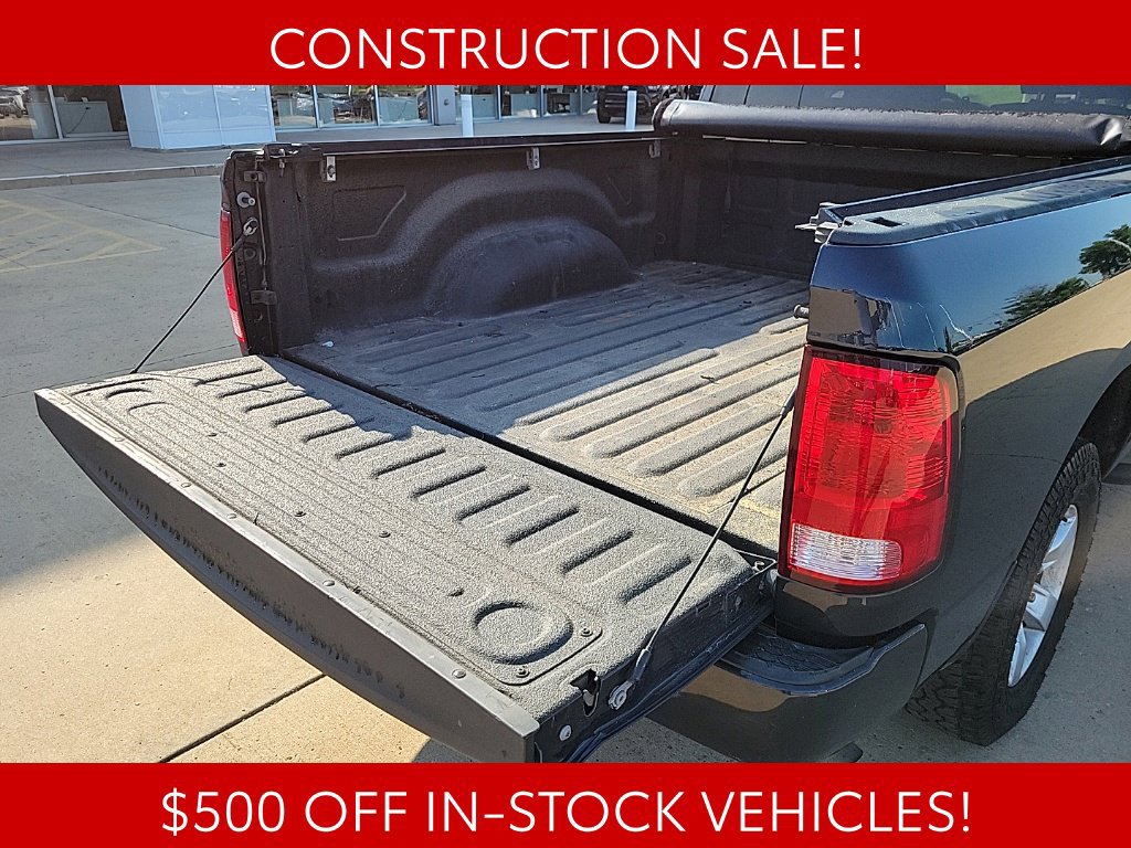 Used 2017 RAM 1500 Express AWD/4WD image 14