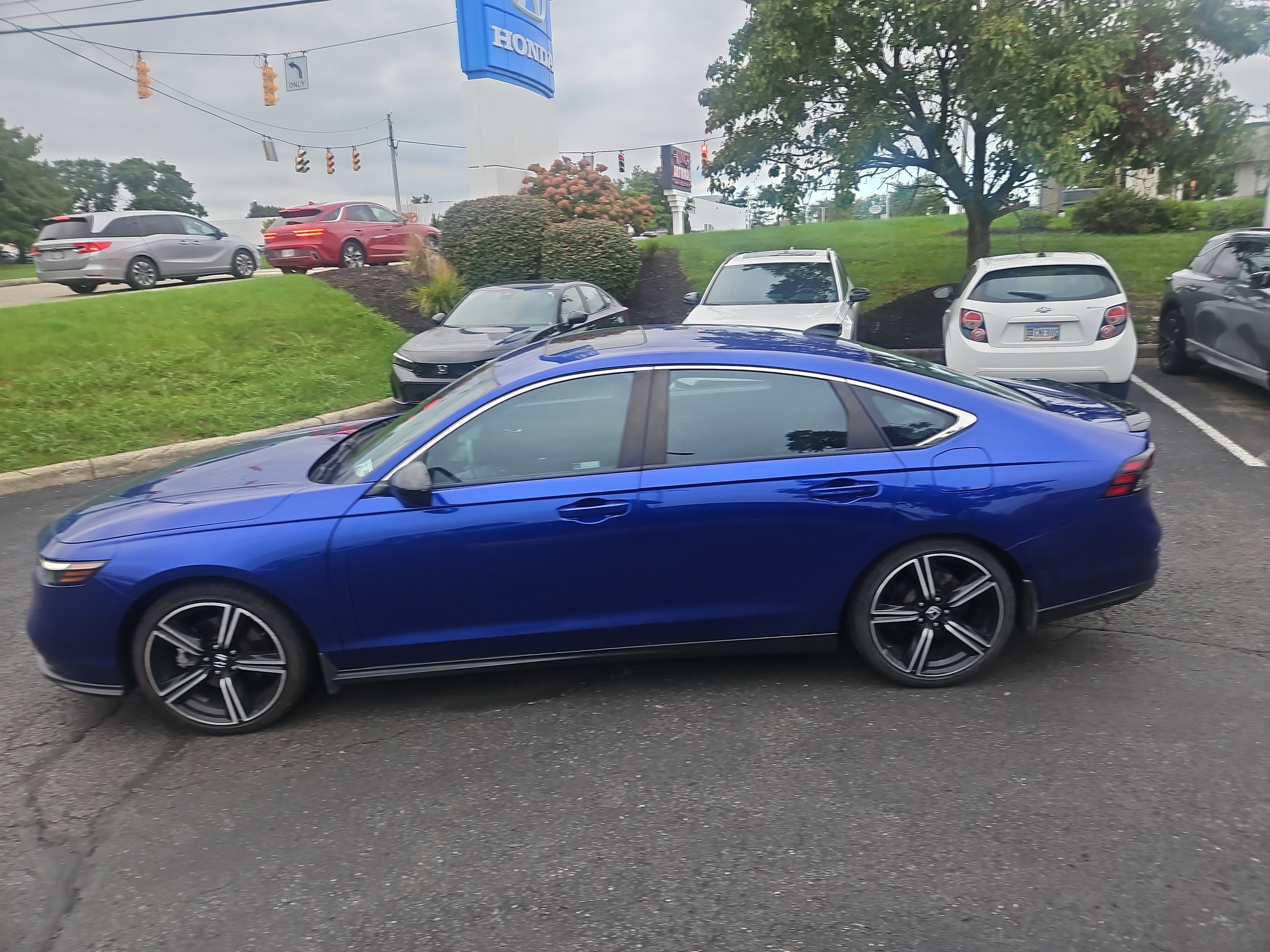 Used 2023 Honda Accord Sport image 6