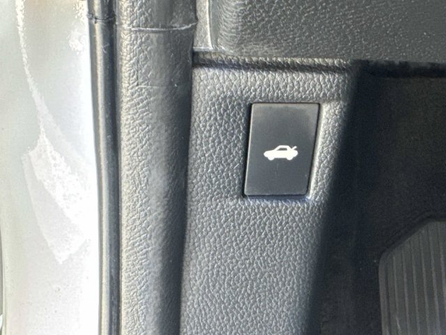 Certified 2023 Honda Accord EX image 21