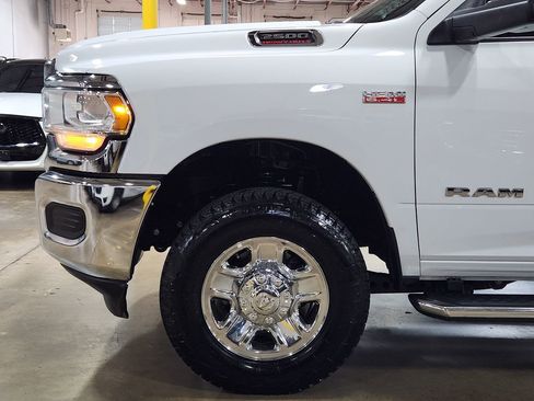 Used 2022 RAM 2500 Big Horn AWD/4WD image 5