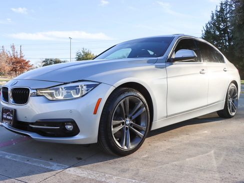 Used 2017 BMW 330i Sedan image 3