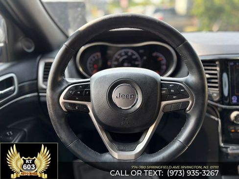 Used 2019 Jeep Grand Cherokee Limited AWD/4WD image 14