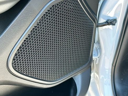 New 2026 RAM 1500 4x4 Crew Cab image 19