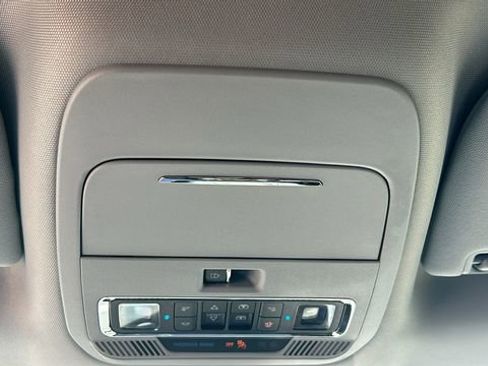 Used 2021 Ford F150 Lariat w/ Equipment Group 502A High AWD/4WD image 23