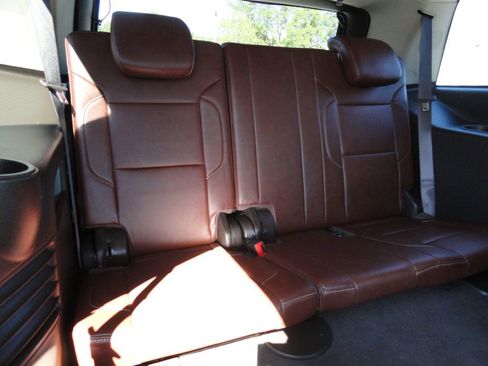 Used 2019 Chevrolet Tahoe Premier image 11