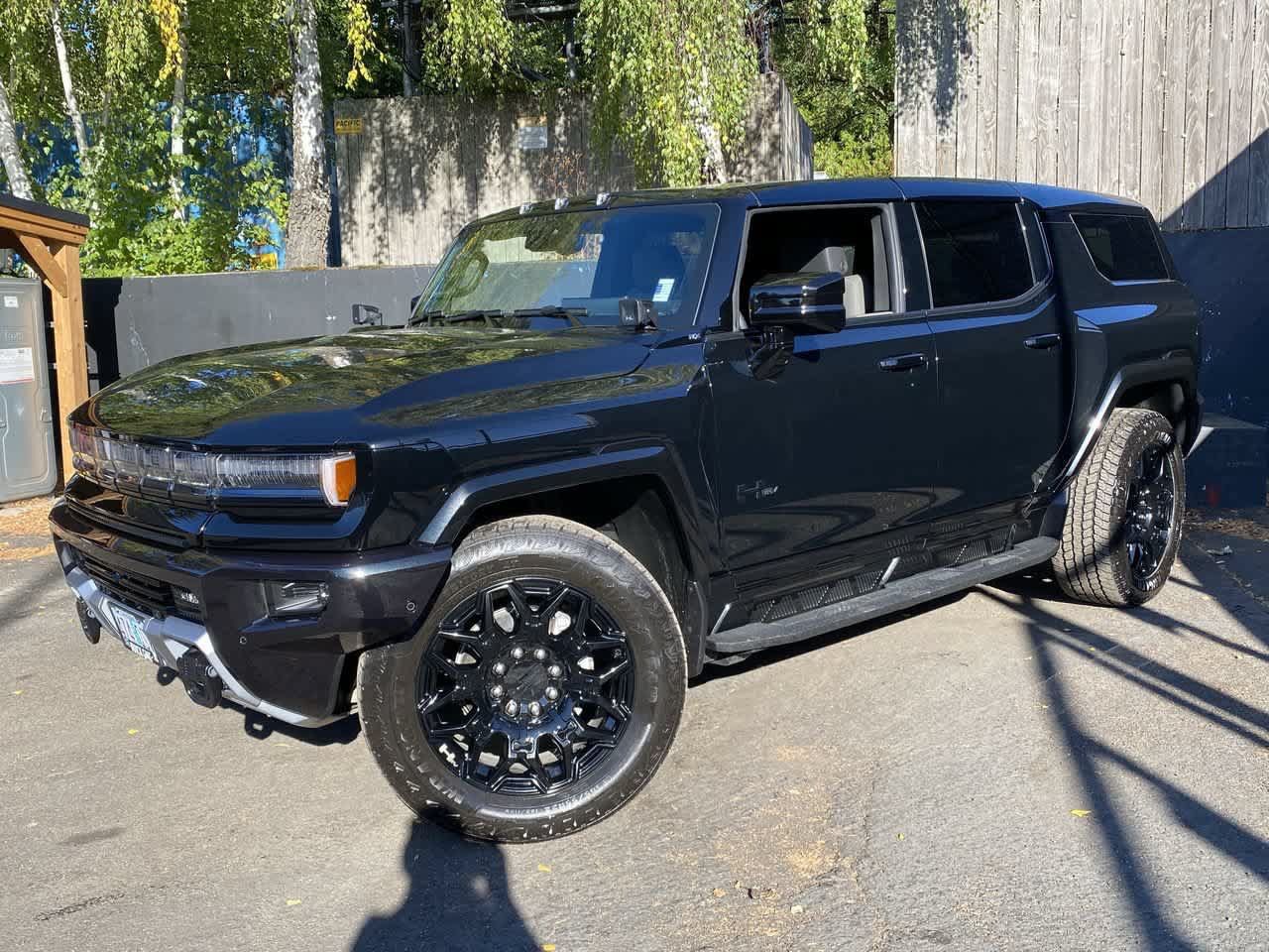 Used 2025 GMC Hummer EV 3X w/ LPO, Illumination Package AWD/4WD image 1