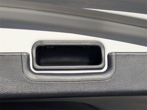 Certified 2022 Honda HR-V EX-L image 15