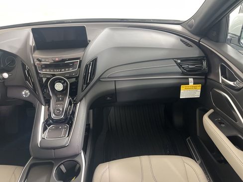 New 2026 Acura RDX SH-AWD image 13