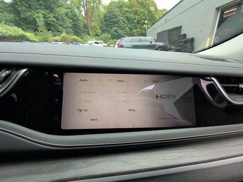 Used 2022 Jeep Grand Cherokee Limited 4xe image 20