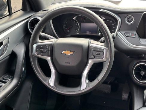 Used 2021 Chevrolet Blazer LT image 12