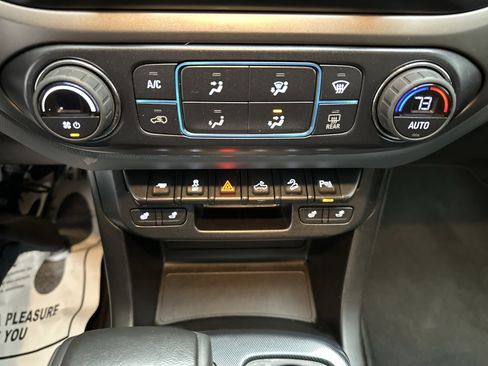 Used 2019 Chevrolet Colorado Z71 image 34