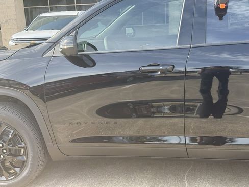 New 2026 Chevrolet Traverse LT image 18