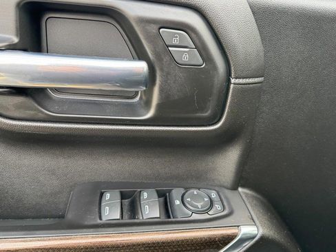 Used 2022 Chevrolet Silverado 1500 RST image 15