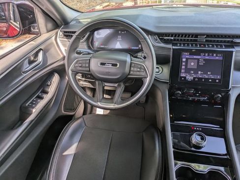 Used 2023 Jeep Grand Cherokee Altitude AWD/4WD image 22