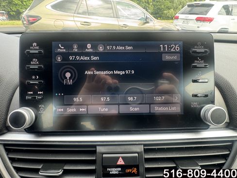 Used 2018 Honda Accord Sport image 17